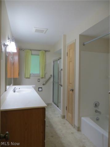 6204 Meadview Drive Seven Hills OH 44131