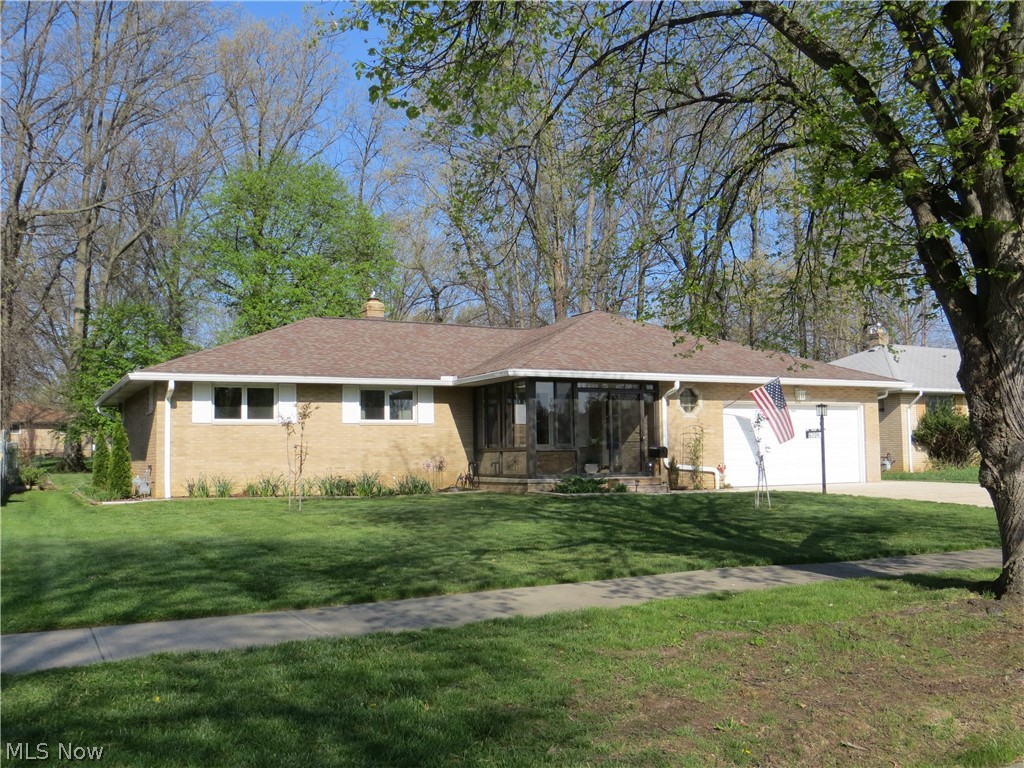 6204 Meadview Drive Seven Hills OH 44131