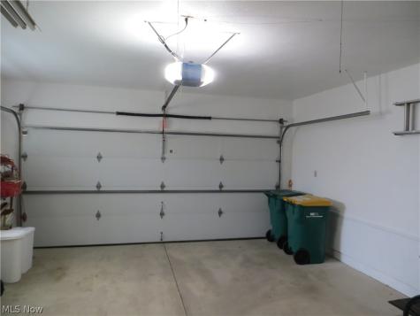 6204 Meadview Drive Seven Hills OH 44131