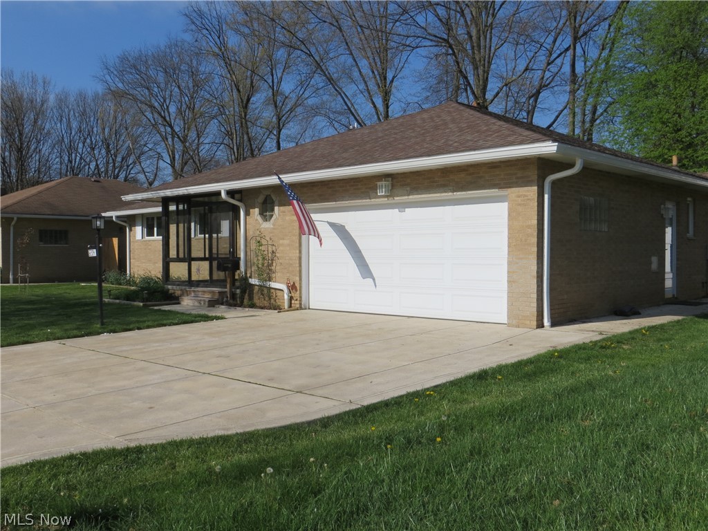 6204 Meadview Drive Seven Hills OH 44131