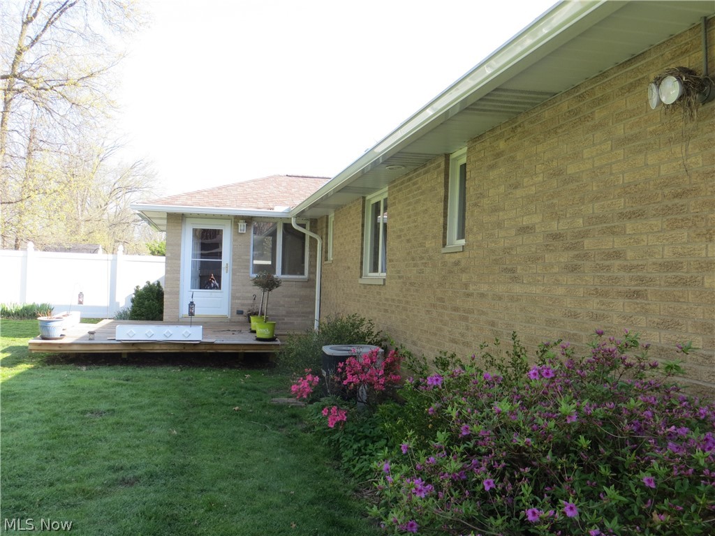 6204 Meadview Drive Seven Hills OH 44131