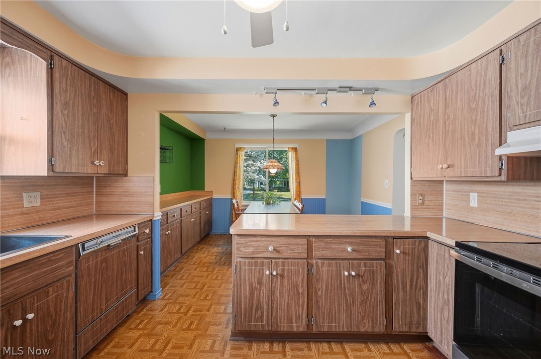 4250 Eastway Road South Euclid OH 44121