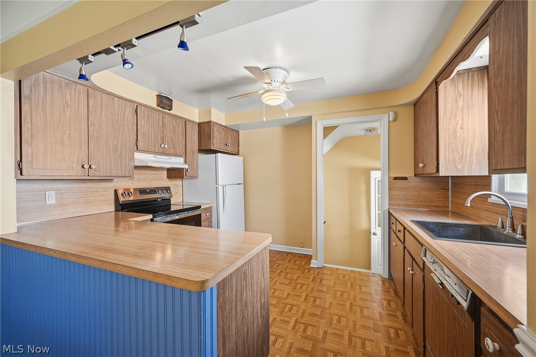 4250 Eastway Road South Euclid OH 44121