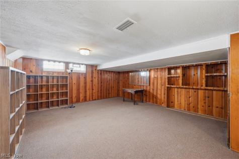 4250 Eastway Road South Euclid OH 44121