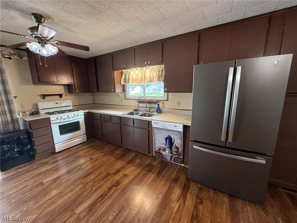 14095 Washington Avenue SW Newcomerstown OH 43832