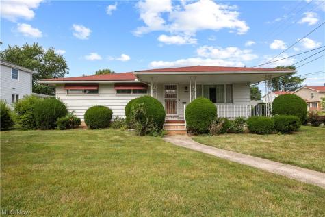 2824 Oberlin Avenue Lorain OH 44052