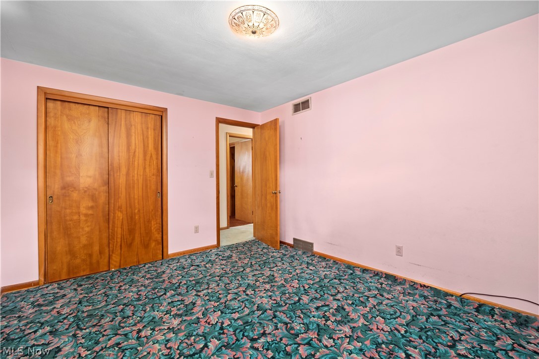 2824 Oberlin Avenue Lorain OH 44052