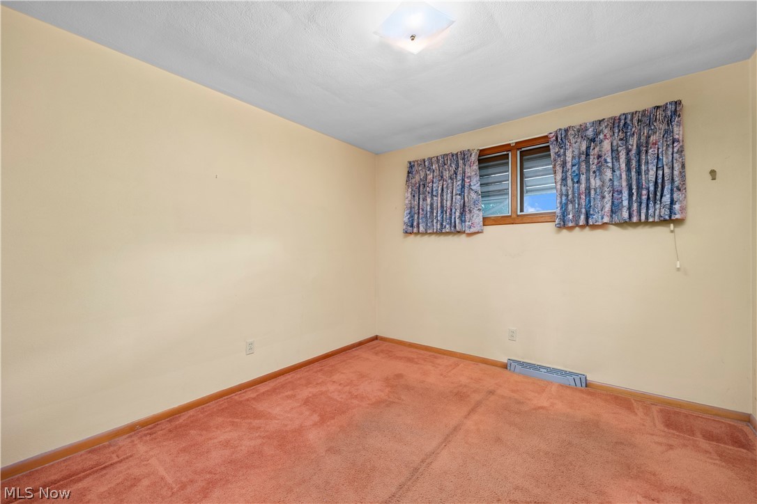 2824 Oberlin Avenue Lorain OH 44052