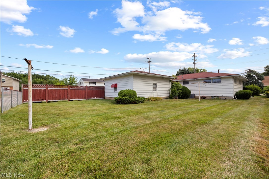 2824 Oberlin Avenue Lorain OH 44052