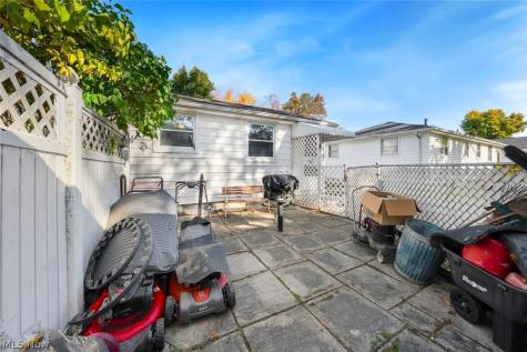 1315 W 44th Street Lorain OH 44053