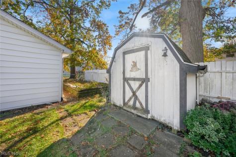 1315 W 44th Street Lorain OH 44053