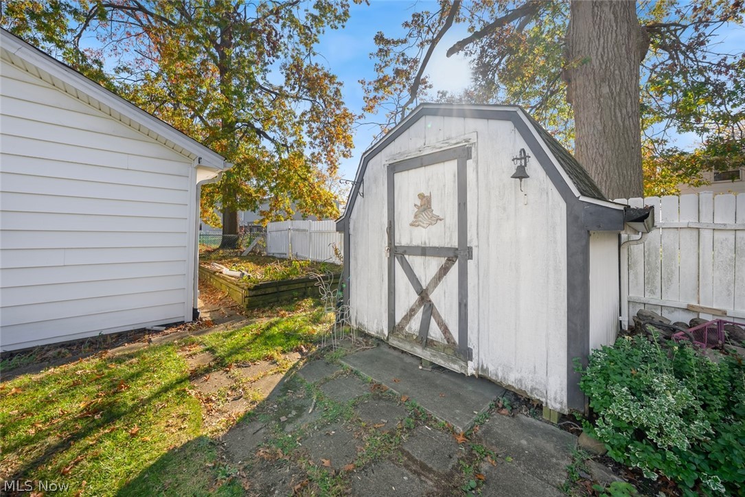 1315 W 44th Street Lorain OH 44053