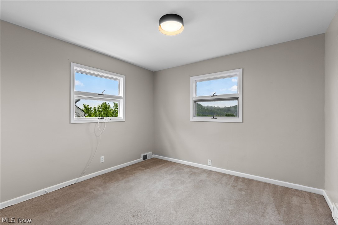 1210 Virginia Martins Ferry OH 43935
