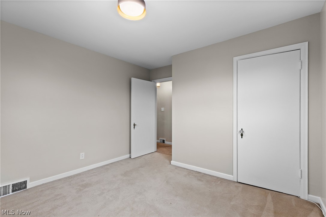 1210 Virginia Martins Ferry OH 43935