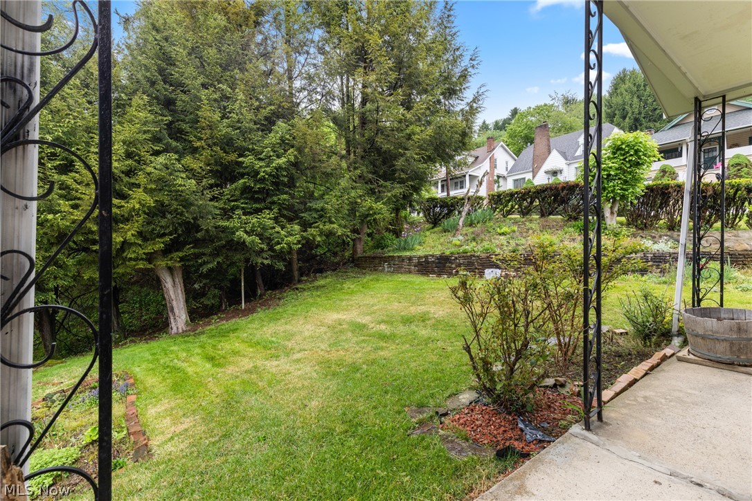 1210 Virginia Martins Ferry OH 43935