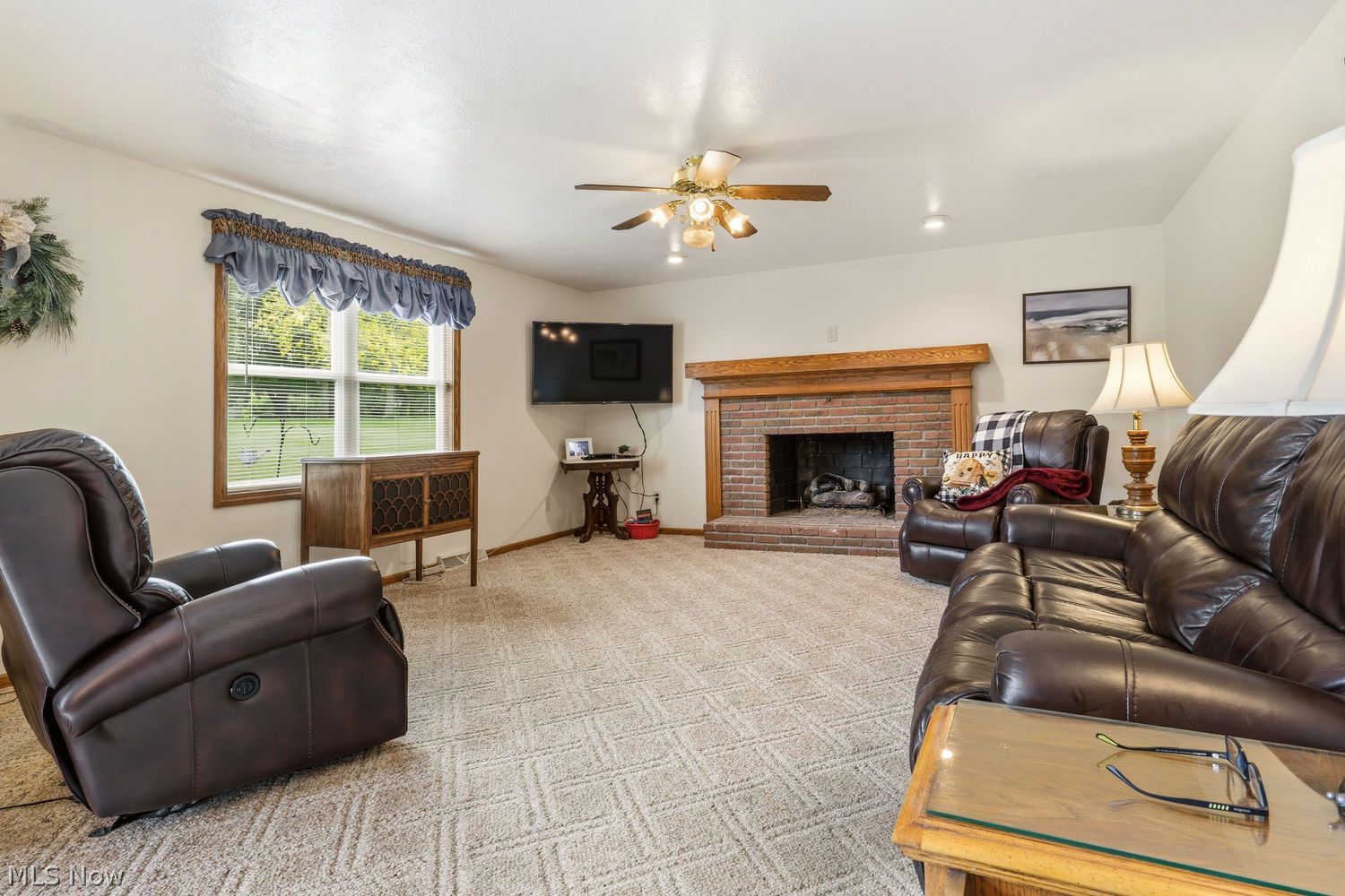 3763 Oakridge Drive NE Louisville OH 44641