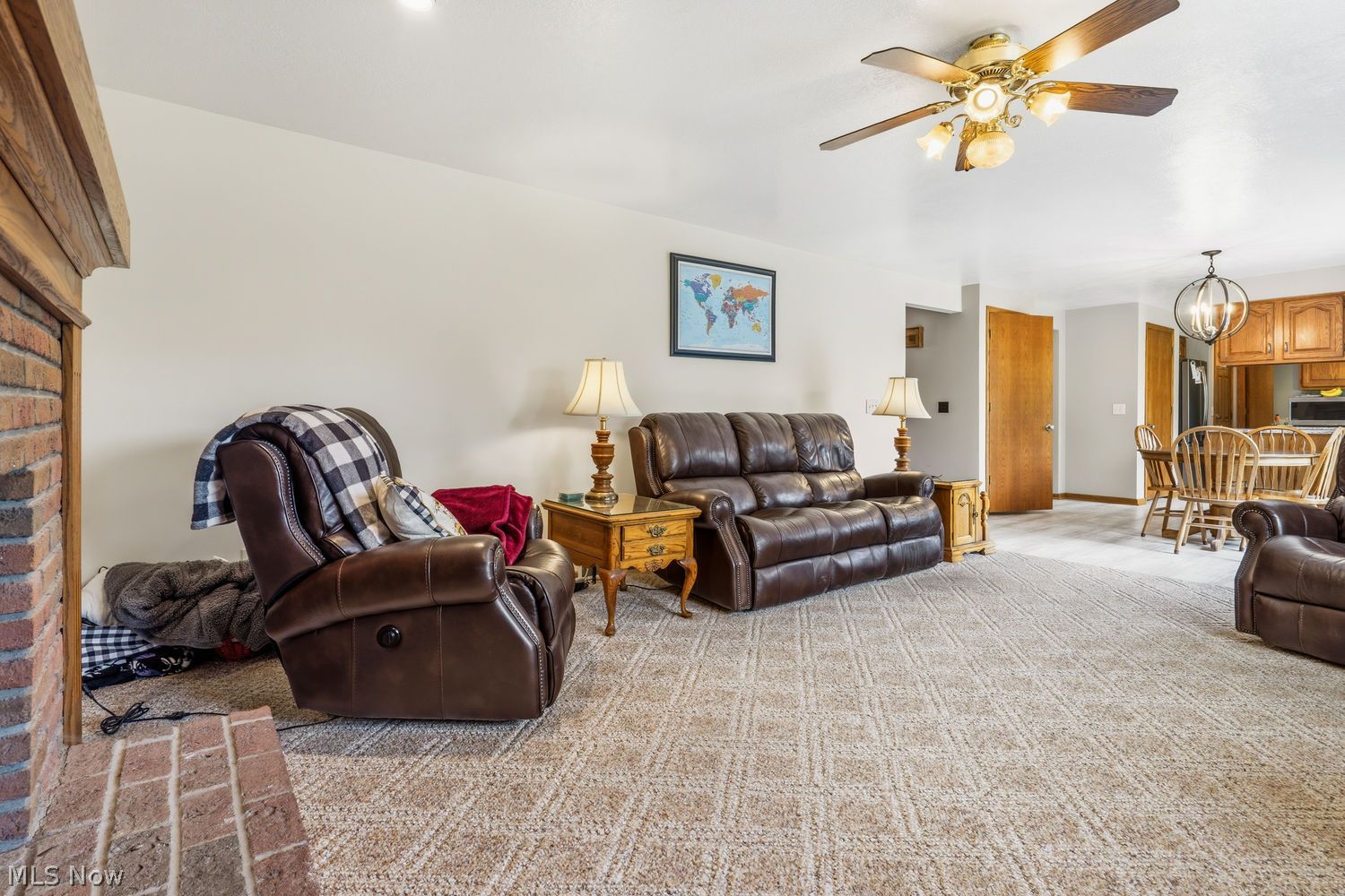 3763 Oakridge Drive NE Louisville OH 44641