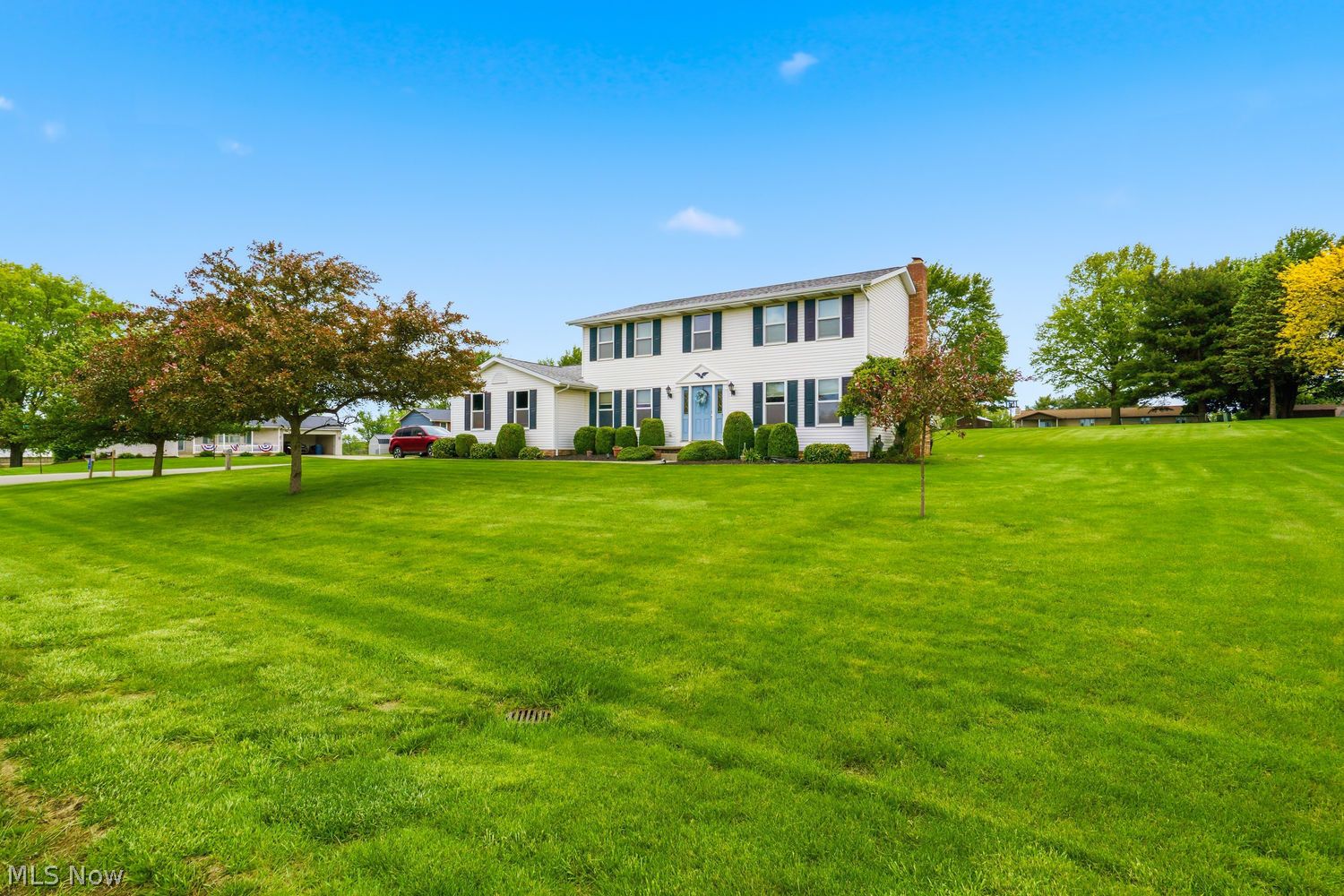 3763 Oakridge Drive NE Louisville OH 44641