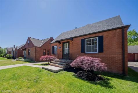 14531 Orchard Park Avenue Cleveland OH 44111