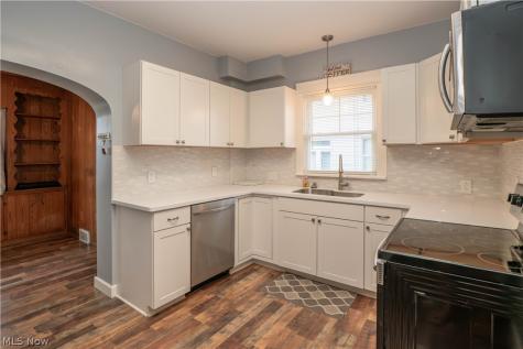 106 W Summit Street Alliance OH 44601