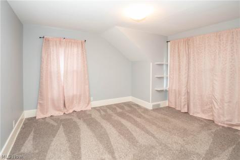 106 W Summit Street Alliance OH 44601