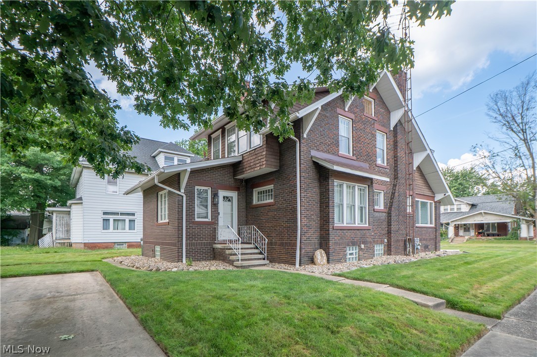 106 W Summit Street Alliance OH 44601