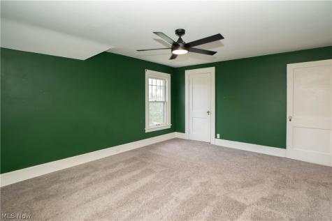 106 W Summit Street Alliance OH 44601