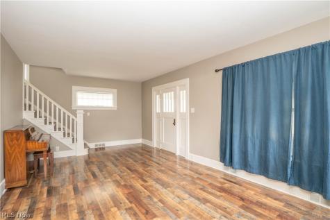 106 W Summit Street Alliance OH 44601