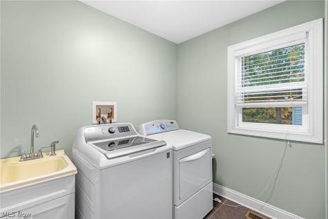 1102 Irish Road Kent OH 44240