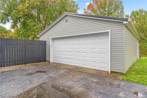 1102 Irish Road Kent OH 44240