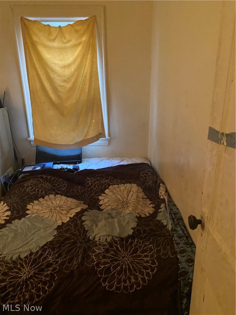 156 Roger Avenue Akron OH 44305