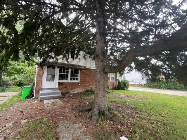 1467 E 250th Street Euclid OH 44117