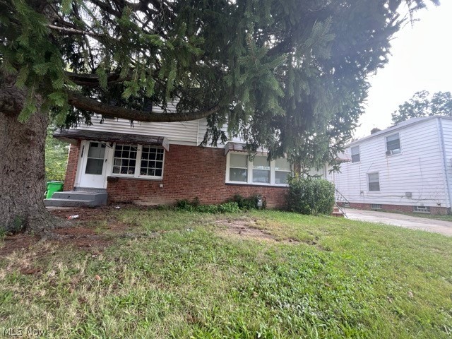 1467 E 250th Street Euclid OH 44117