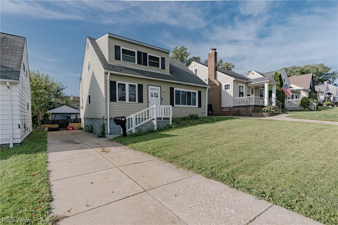 7611 Newport Avenue Parma OH 44129