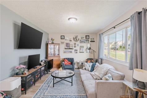 7611 Newport Avenue Parma OH 44129