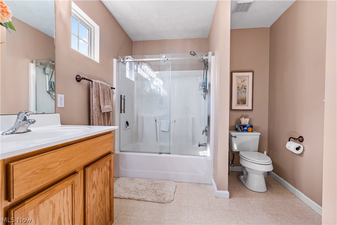 1107 Country Way Brunswick OH 44212