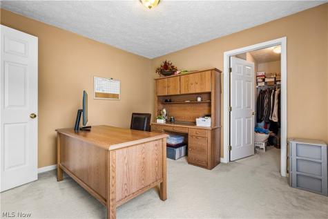 1107 Country Way Brunswick OH 44212