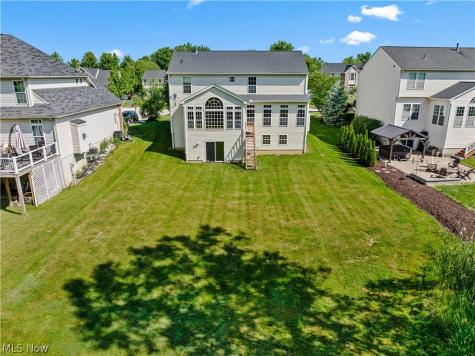 1107 Country Way Brunswick OH 44212