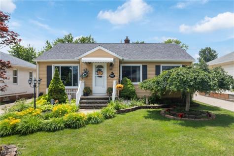 8123 Lanyard Drive Parma OH 44129