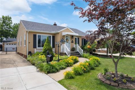 8123 Lanyard Drive Parma OH 44129