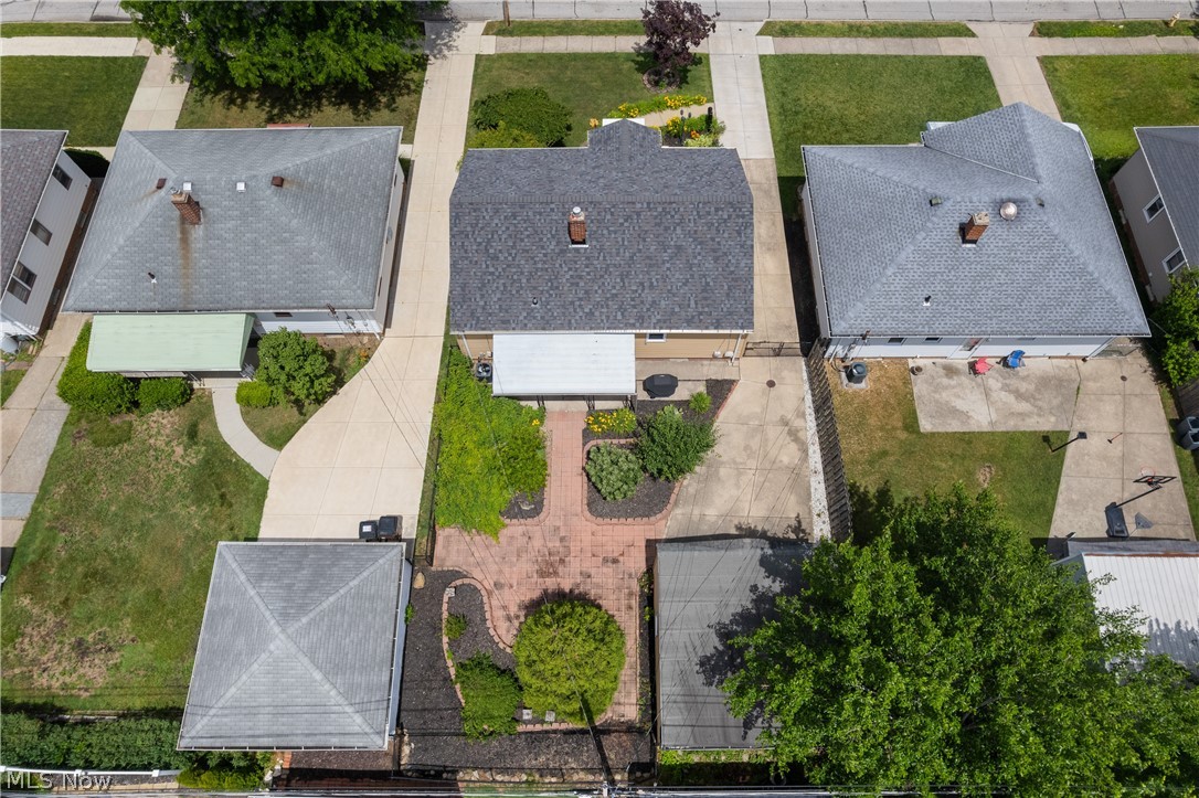 8123 Lanyard Drive Parma OH 44129