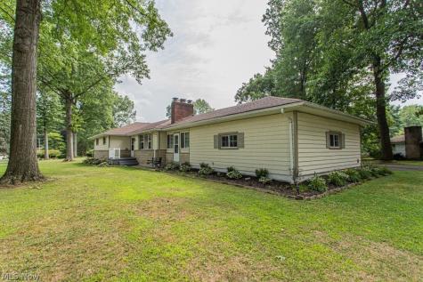 503 E Montrose Street Youngstown OH 44505