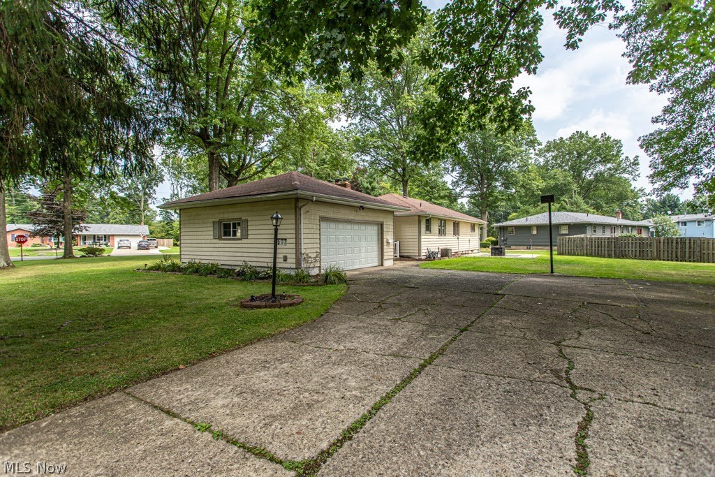 503 E Montrose Street Youngstown OH 44505