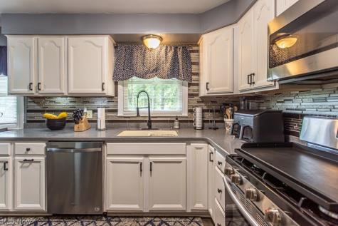 503 E Montrose Street Youngstown OH 44505