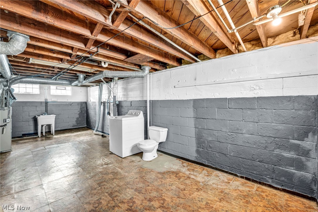 934 E 220th Street Euclid OH 44119