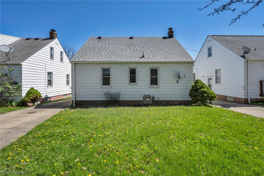 934 E 220th Street Euclid OH 44119