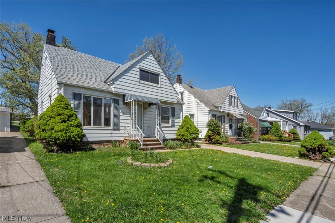 934 E 220th Street Euclid OH 44119