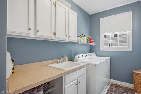 3119 Laura Lane Westlake OH 44145
