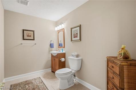 3119 Laura Lane Westlake OH 44145