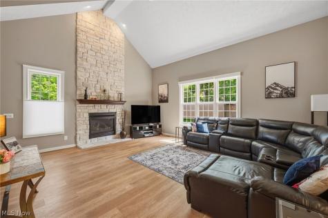 3119 Laura Lane Westlake OH 44145